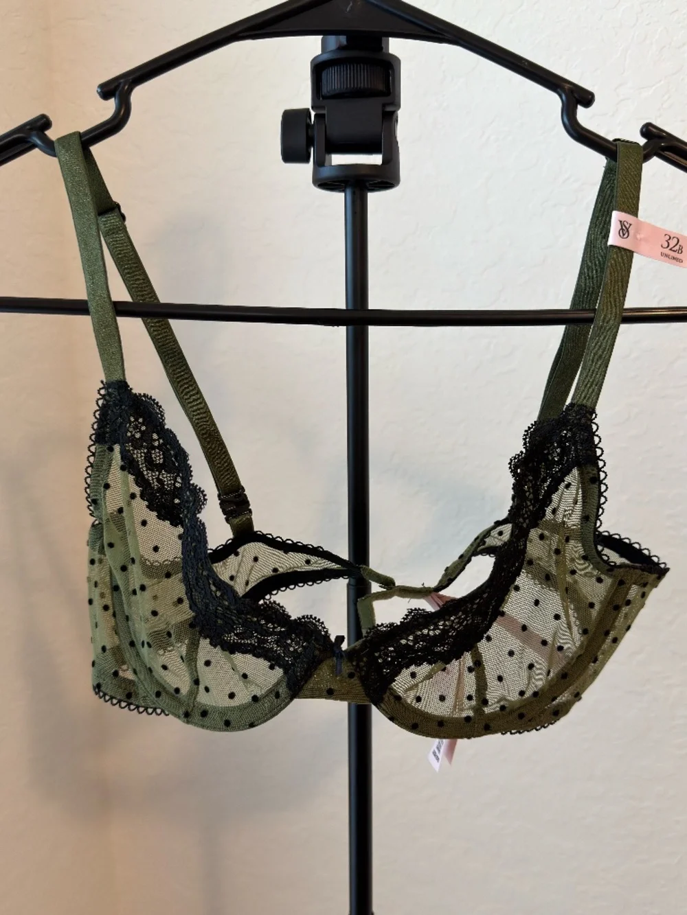 Victoria's Secret Tease Unlined Demi Bra 32B